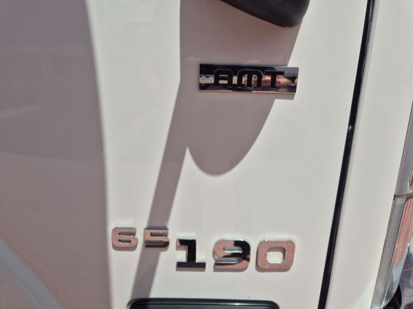 2022 Isuzu NPR65-190  Curtainsider 6 Pallet Tautliner image