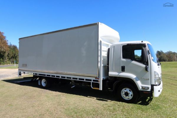 2019 Isuzu F Series FRR110-260 image