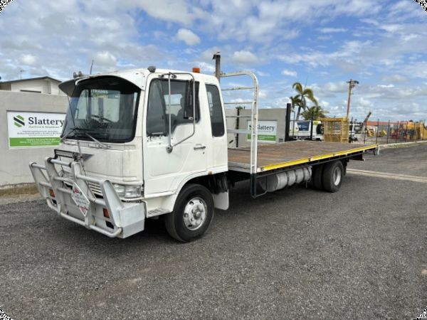 1993 Hino FD Series 4x2 Tray Truck image
