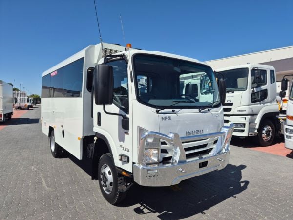 2020 Isuzu NPS75-155 AMT 4x4 Coach Misc-Bus 18 Seat Bus image