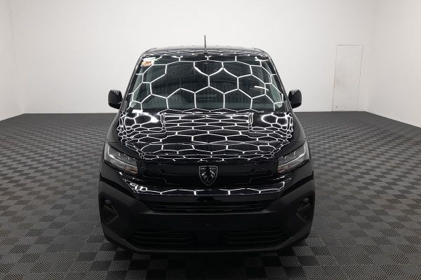 2025 Peugeot Partner Premium K9 SWB Low Roof image