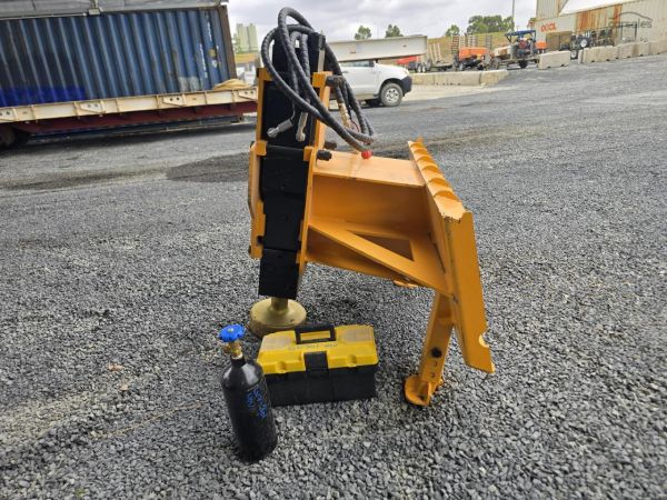 2025 GIYI GY-AD680 Post Rammer image