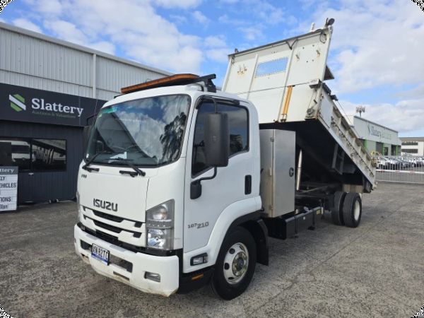 2020 Isuzu FRR 107 210 4x2 Tipper (Manual) (Ex Lease) image
