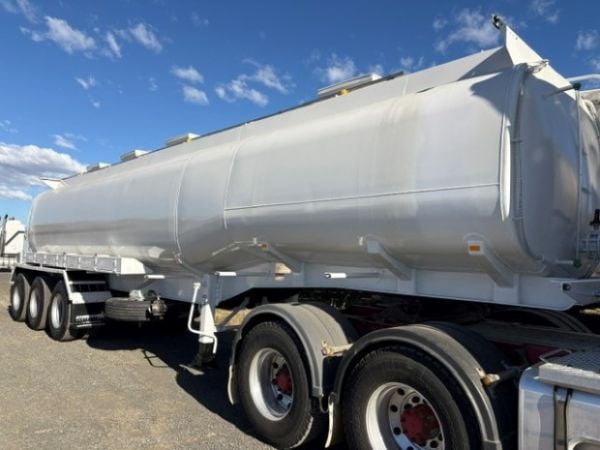 2026 Stonestar R/T Combination Tanker Tri axle image