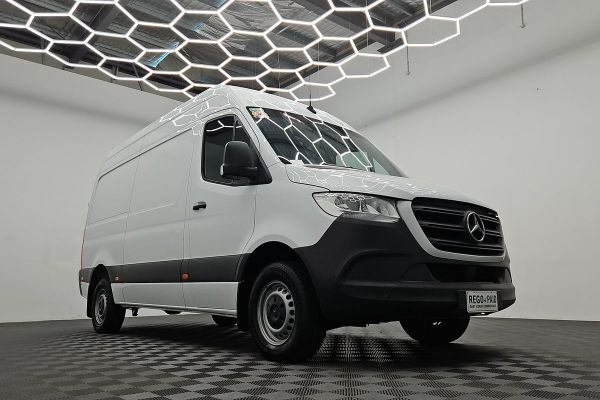 2021 Mercedes-Benz Sprinter 414CDI VS30 MWB Low Roof image