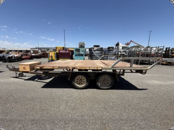 2011 PTE Dual Axle Flat Top Trailer image