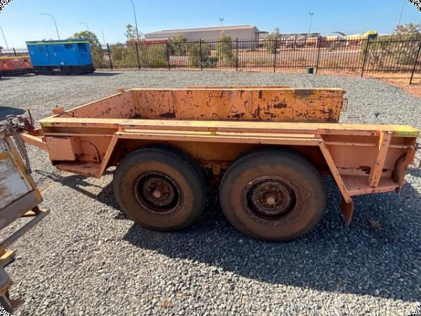 1996 Dual Axle Trailer image