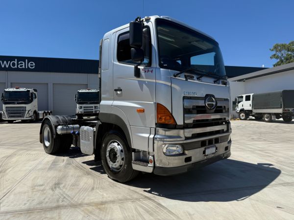 2012 Hino SH 2045-700 Series Primemover image