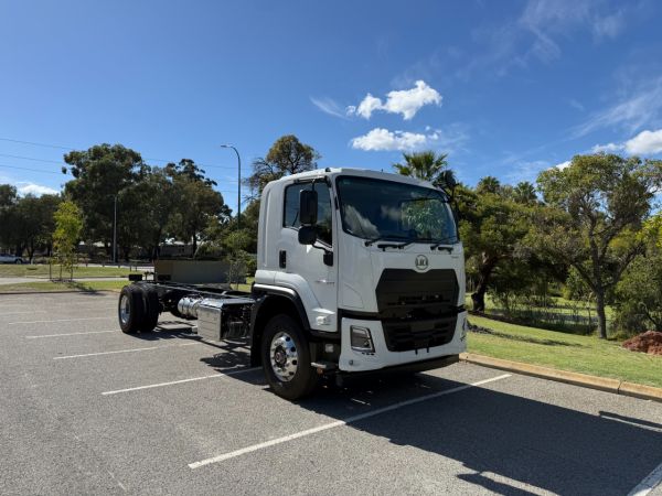 2026 UD Condor PK Cab chassis PK 17 300 image