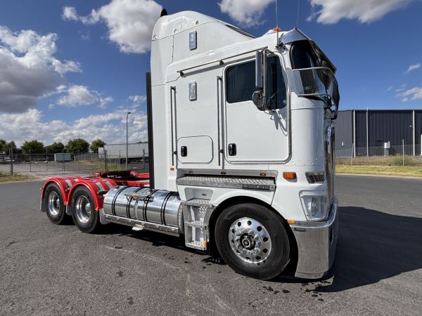 2013 Kenworth K200 AERODYNE Prime Mover image