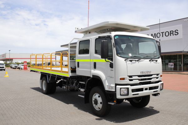 2025 Isuzu FTS 139-260 Cab chassis Crew minespec FOPS image
