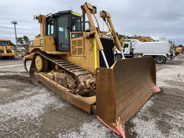 2010 Caterpillar D6T XL Dozer image