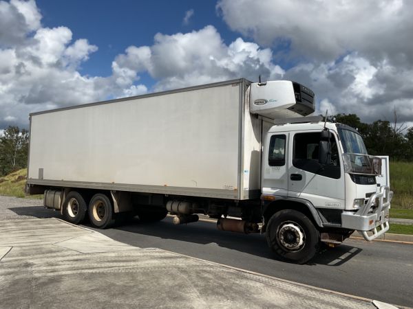 2006 Isuzu FVM1400 Refrigerated image