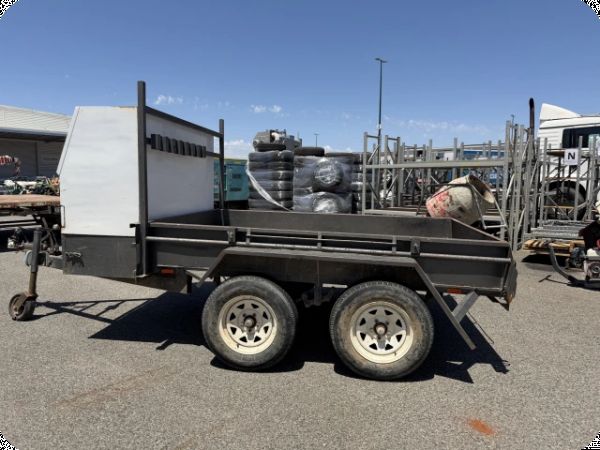 2018 Loadstar Trailer image