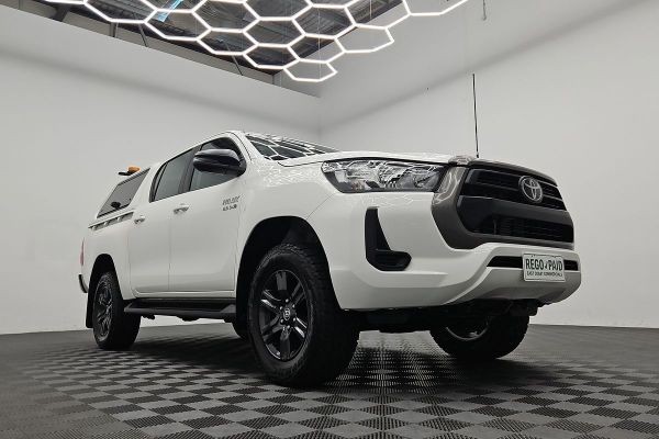 2022 Toyota Hilux SR GUN126R 4X4 image