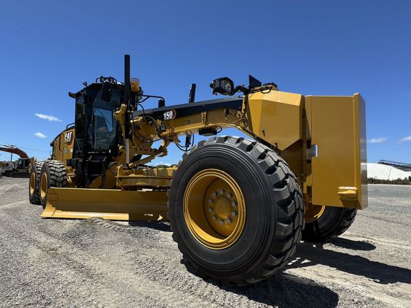 2024 Caterpillar 150 JOY3 Motor Grader image