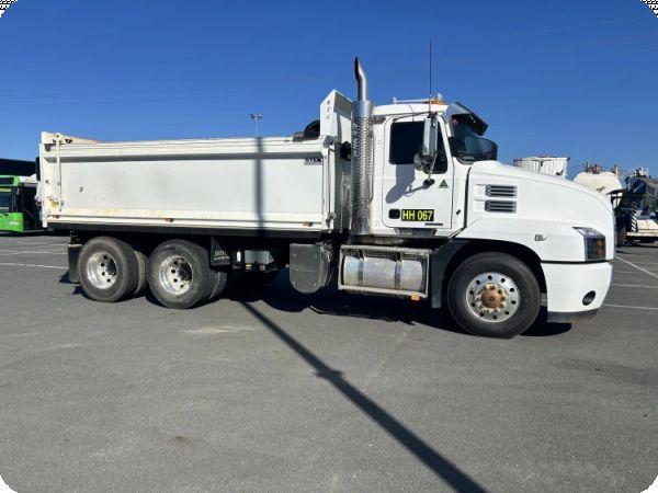 2022 Mack CMMR Anthem 6x4 Tipper image