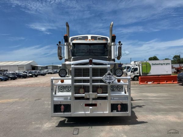 2017 Kenworth T659 image