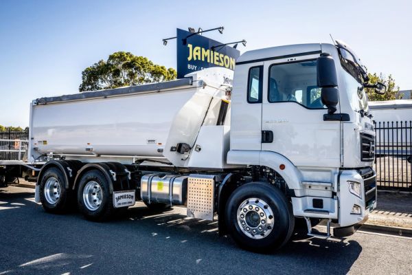 2025 SINOTRUK SITRAK G5S 310 Dump Truck image