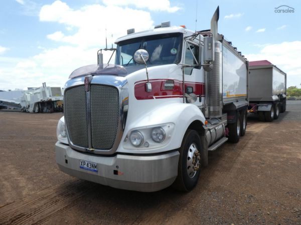 2015 Kenworth T409 image