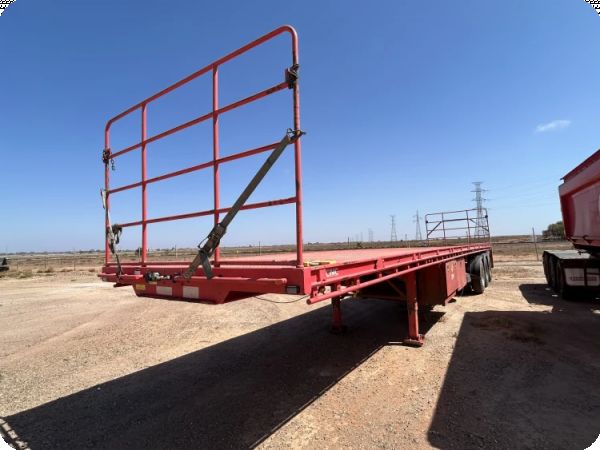 2018 CIMC Tri-Axle Flat Deck Trailer image