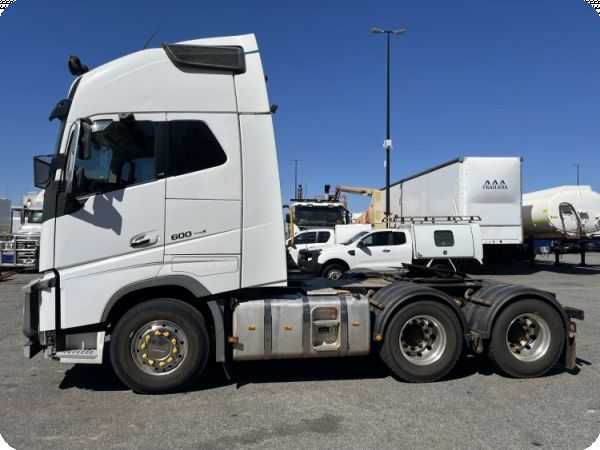 2018 Volvo FH16 6x4 Prime Mover image