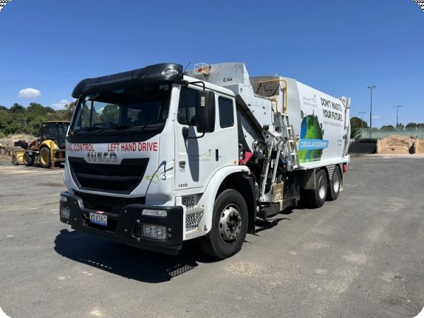 2020 Iveco Acco 6x4 Side Loader Compactor (Council Asset) (Dual Control) (Cummins) image