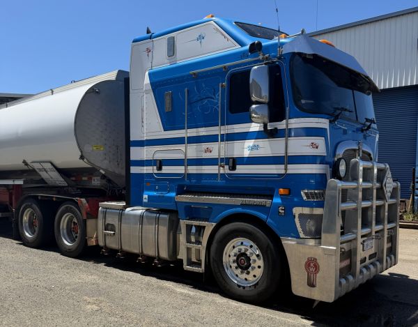 2019 Kenworth K200 BIG CAB Prime Mover image