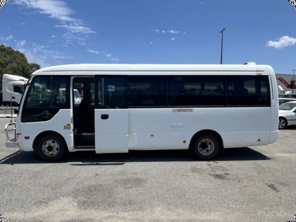 2013 Mitsubishi ROSA Bus image