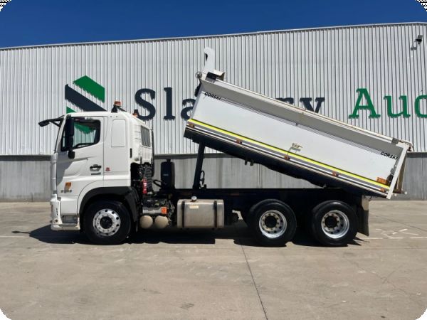 2023 Hino FS700 2848 6x4 Tipper image