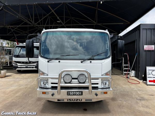 2012 ISUZU NPR300 Service Vehicle image