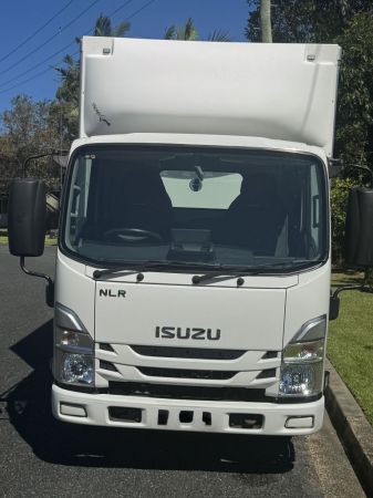 2023 Isuzu NLR45-150 Pantech image