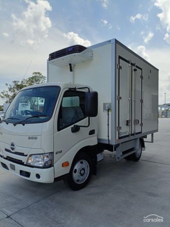 2025 Hino 300 616 image