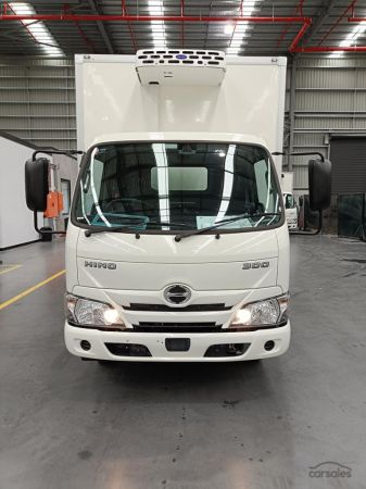 2025 Hino 300 - 616 Auto SWB image