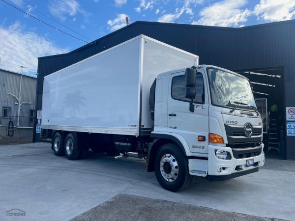 2025 Hino 500 Series FL2628 Auto image