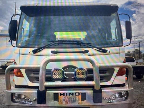 2006 Hino Fm image