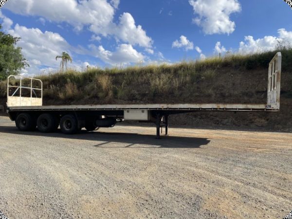 1985 Fruehauf 44ft F3 ST 33-90 Tri-Axle image