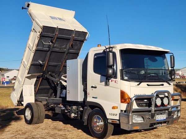 2015 HINO 500FC1022 Dump Truck image