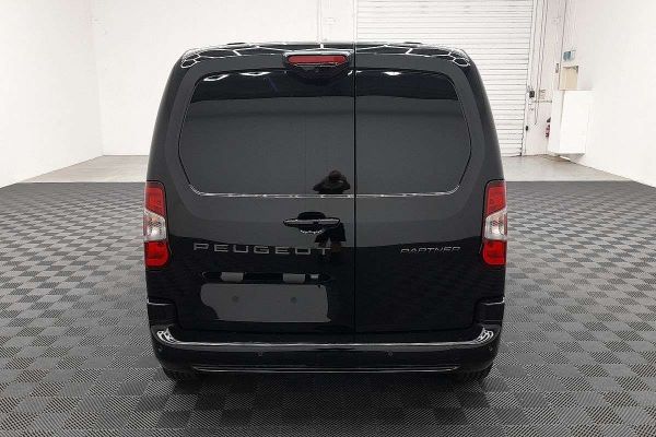 2025 Peugeot Partner Premium K9 SWB Low Roof image