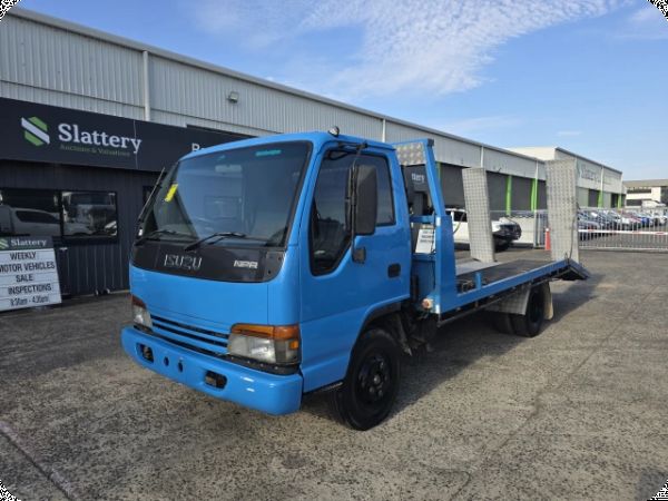 2002 Isuzu NPR 4x2 Beaver Tail w/Ramps image