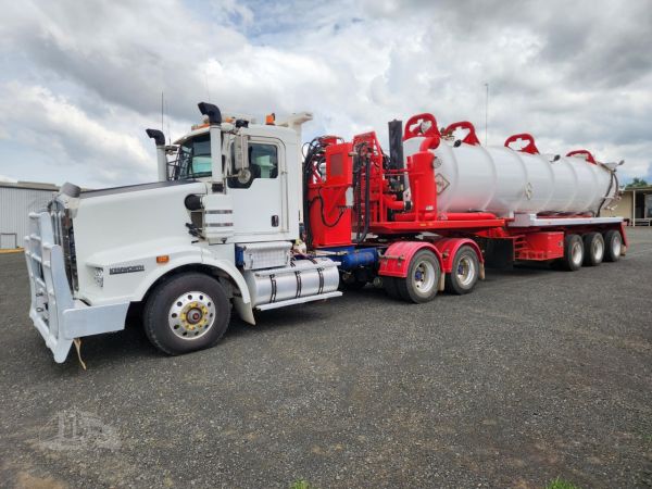 2013 KENWORTH T659 image