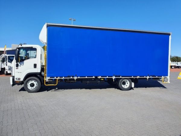 2024 Isuzu FSR 120/140-240 Curtainsider 12 Pallet A.M.T Tautliner image