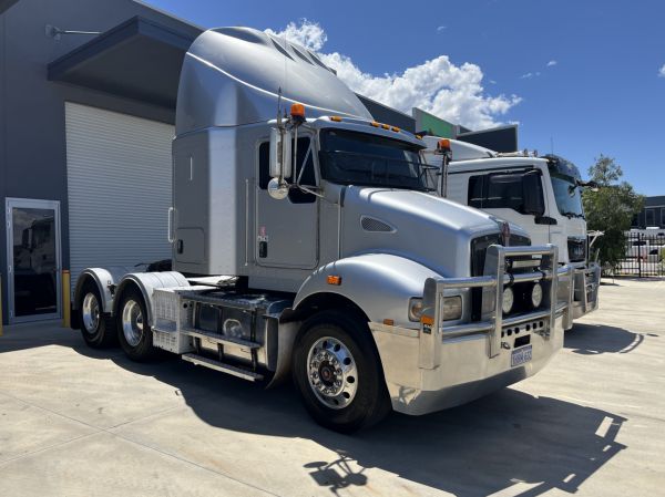 2011 Kenworth T359 Prime Mover image