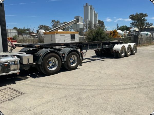 2010 Vawdrey VB S3 Triaxle Skel A Trailer image