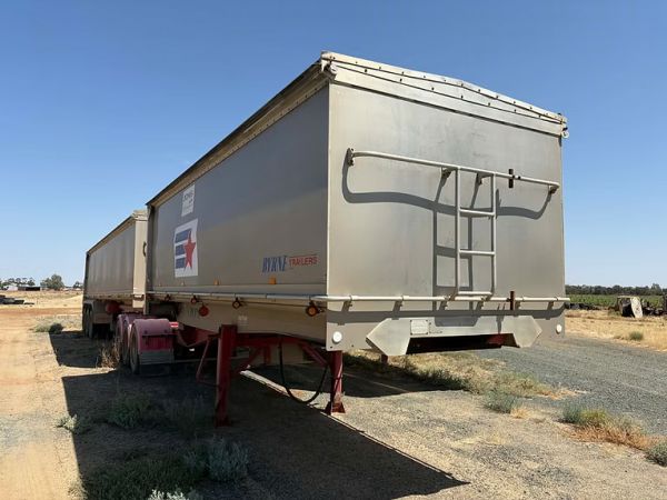 1998 21’ fixed Chassis tipping Byrne A, 2000 TOA 36’ Byrne B image