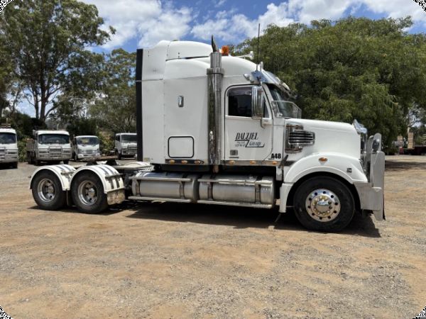 2014 Freightliner Coronado 114 6x4 Prime Mover image