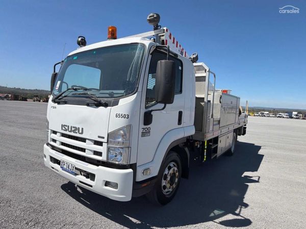 2009 Isuzu FSR 700 image