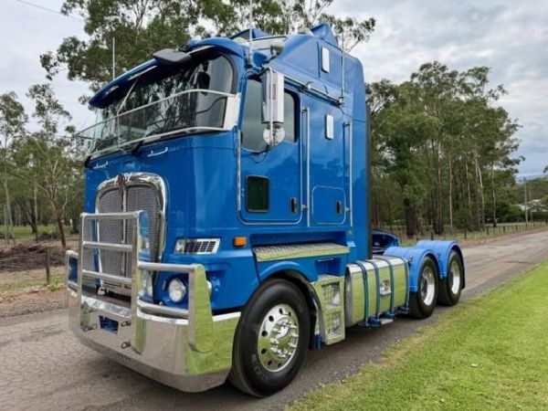2016 KENWORTH K200, CUMMINS E5 (REBUILD HISTORY), 525HP, 18SP, 97T RATED image