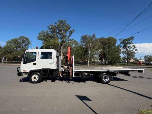 2005 Isuzu FRD 500 TRAY BODY image