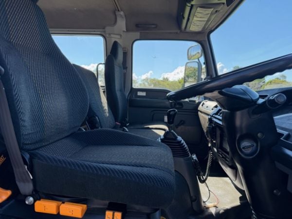 2005 Isuzu FRD 500 TRAY BODY image